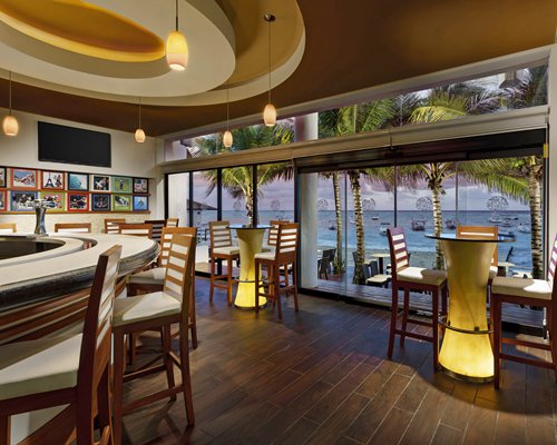 | Destinos de viajes, complejos turísticos